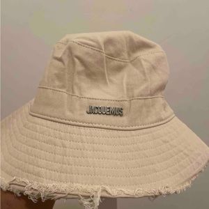 Jacquemus Off-White ‘Le Bob Artichaut Baker Hat’